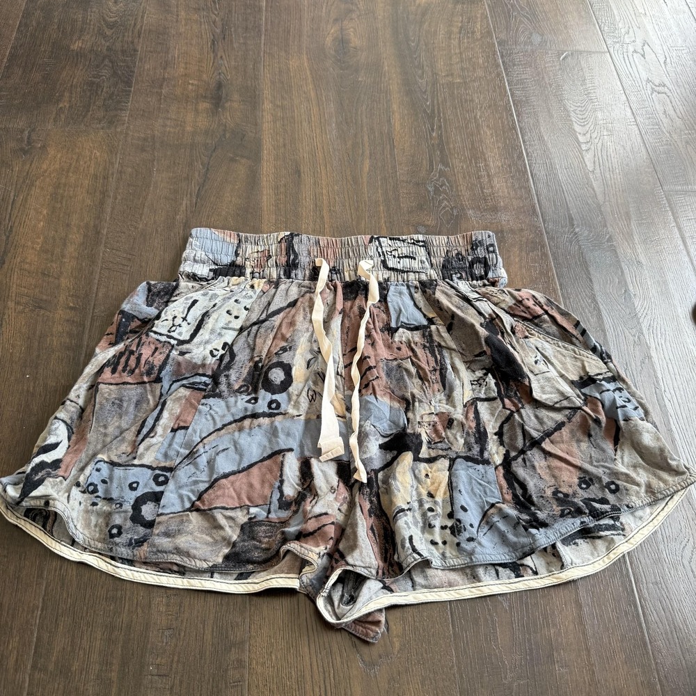 Wilfred Aritzia Shorts Women's Small Abstract Print‎ Multi Color Drawstring